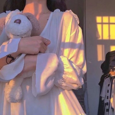 拜托了,花戎少女